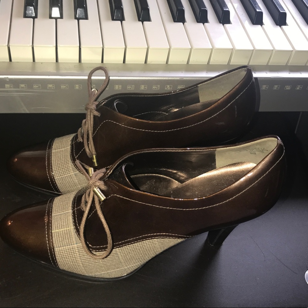 Anne Klein heels size 9